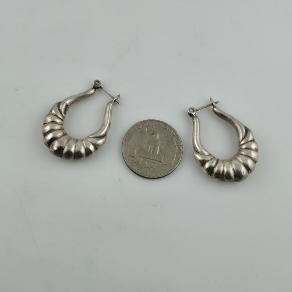 Sterling Silver Earrings Ribbed  Latch Hoop Marked 925 Vintage Patina 1.3" - Picture 12 of 12